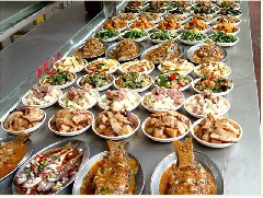 挑選江門飯?zhí)贸邪厩耙粢饽男﹩栴}呢？